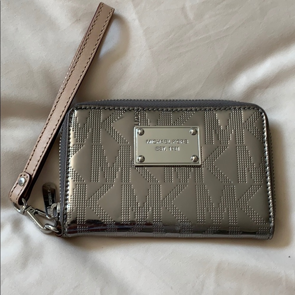 Michel Kors Wrislet - Mirrored Silver